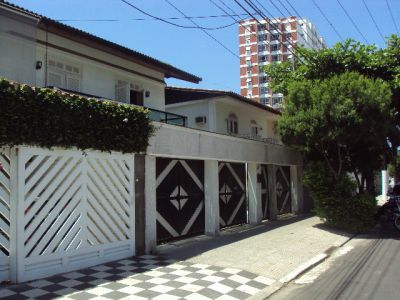 CASAS - SOBRADOS E SOBREPOSTAS 