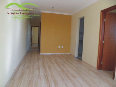 apartamento  com piso laminado