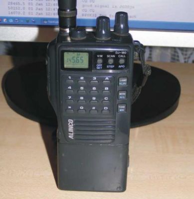 Vendo HT Alinco DJ-180