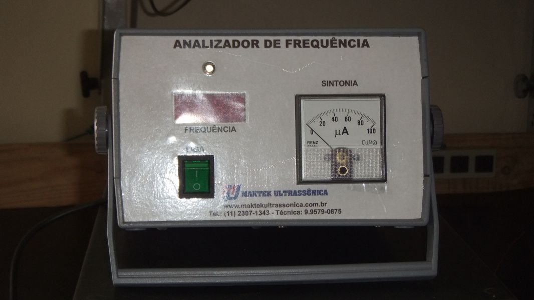 Manutenção em gerador de ultrassom