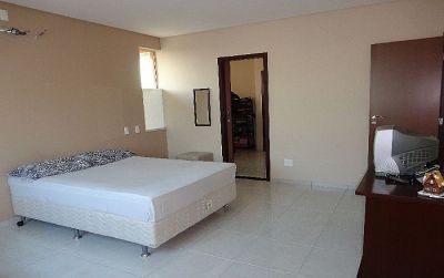 Belíssima Casa no Parque do Jiqui