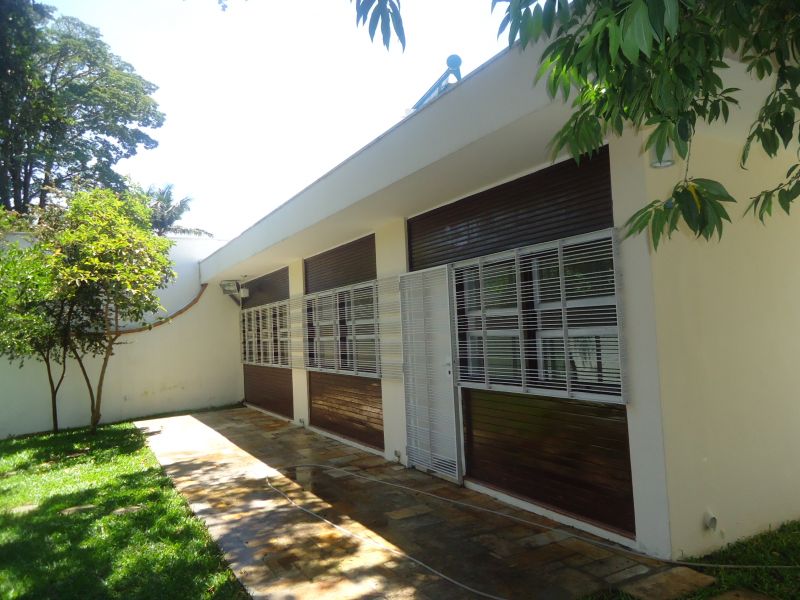 More em bairro tranquilo de São Paulo