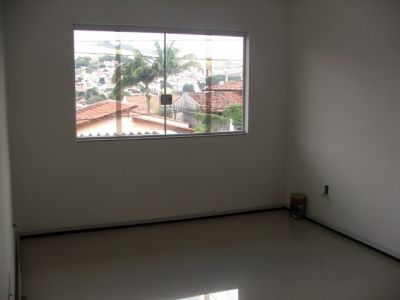 3 dorms. (1 Suíte) Jd Flórida-São Roque