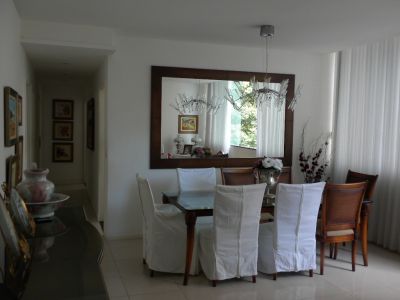 Apartamento 3/4(1 suíte) Corredor da Vitória 122m2 Todo Reformado
