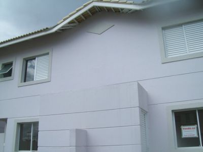 SOBRADO COND. FECHADO (RESID. CLUBE-JACAREI ) 12-34319094