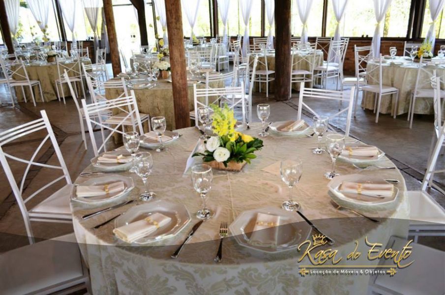 Aluguel de mesas e cadeiras (19) 3012-2915