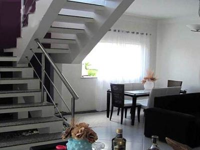 Casa duplex em condomínio fechado a venda em Lauro de Freitas, Bahia