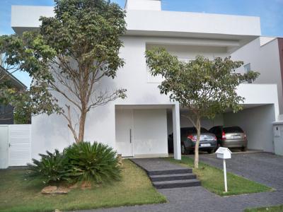 Casa no Jardins Atenas