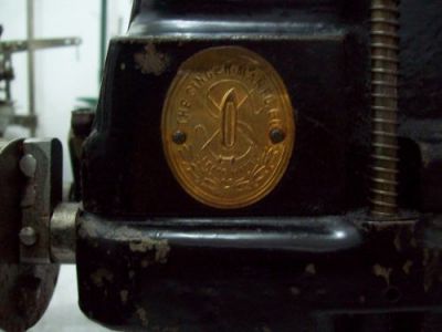 maquina botoneira singer