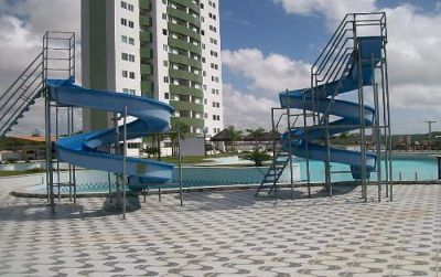 Belíssima Casa á Venda em Ponta Negra