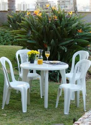 Aluguel de mesas com cadeiras para eventos 