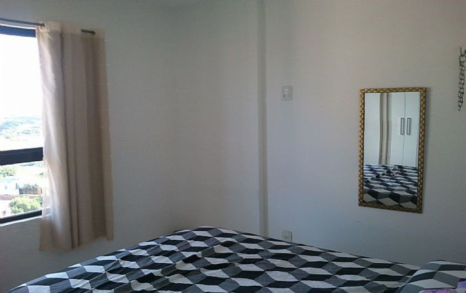 Excelente Apartamento em Candelária - Cód. 1102