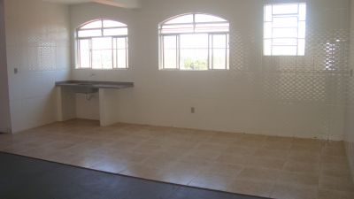 Alugo Ponto Comercial barato em Varginha-mg