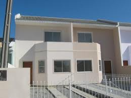 Sobrado e salão comercial para venda.