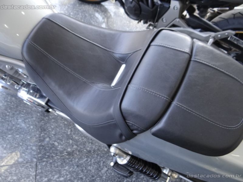 V-ROD MUSCLE - PRATA 