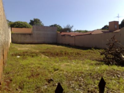 Terreno Residencial 580 m² na Zona 3