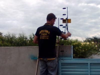 instalação de alarmes cameras de segurança cercas eletricas