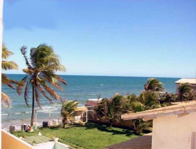 Casa em condomínio com vista mar a venda em Lauro de Freitas, Bahia