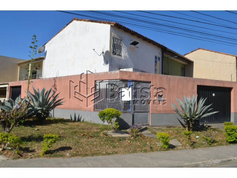 Casa duplex 3Q, na praça do Sup. Extrabom em Valparaíso.