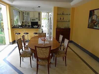 Casa a venda no centro de Búzios, 50m da rua das Pedras