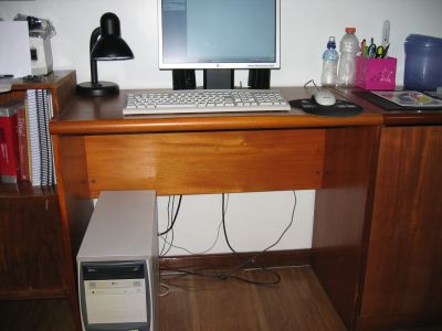 Desktop AMD Athlon (TM)  XP 2000 R$390,