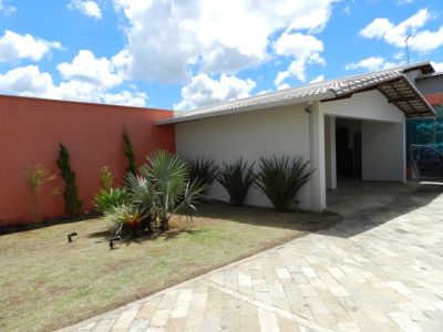 Casa de luxo em bairro altamente valorizado