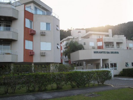 Ed. Mirante da Brava-praia Brava em Florianópolis.
