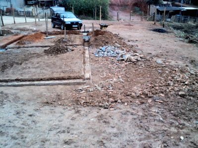 VENDO/TROCO POR CARRO UM TERRENO PORTE COMERCIO