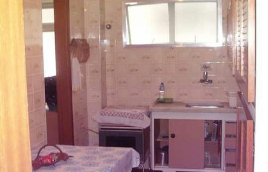 Cód. COO2 - Ap próximo ao mar 2 dormitórios 1 vaga de garagem