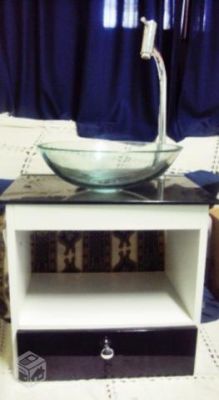 Vendo Gabinete para banheiro
