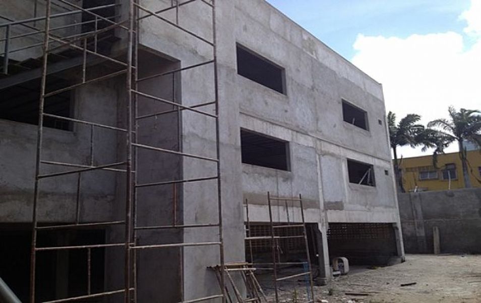 Prédio Comercial em Neópolis - Código 959