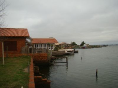 TERRENO BARRANCA DE RIO CENTRO TRAMANDAÍ COM ESCRITURA
