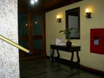 APARTAMENTOS E CASAS MOBILIADAS POR TEMPORADA