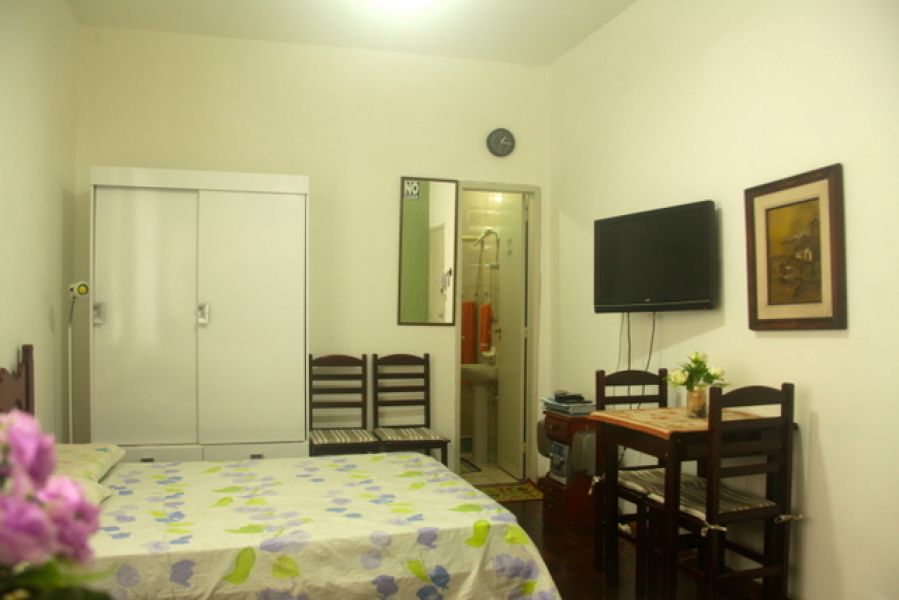  Copacabana quase esquina c / av atantica. (frente mar). 