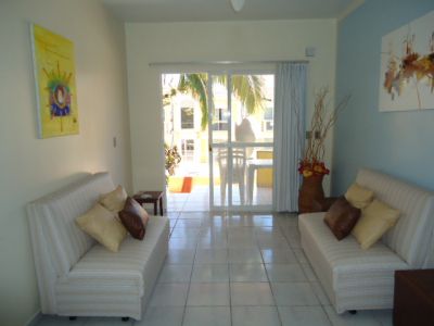 BOMBINHAS SC - APARTAMENTO diarias 5ate7 pessoas  