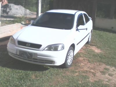 Astra 1.6 Gl Ano 2001