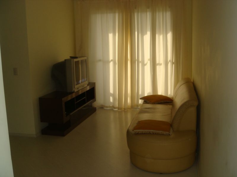 Alugo Quarto Mobiliado