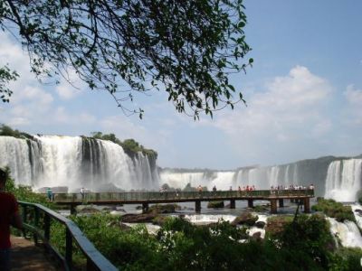 fretamento de ônibos,vans,micro-ônibos em foz do iguaçu.