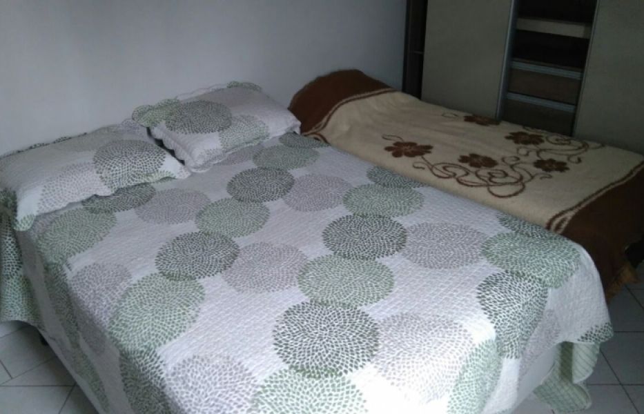 Cód. M005 Ap aconchegante c/ piscina e salão de jogos frente ao mar