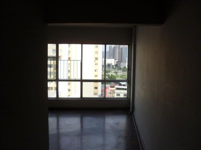 IM021-01A Apto de 02 qtos em Nova Iguaçu