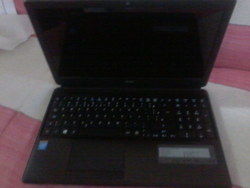 Notebook Acer 3 GB windows 8  tela 15