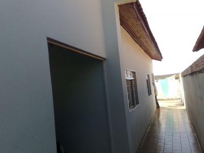 VENDE TROCA  CASA  EM LENÇÓIS PAULISTA