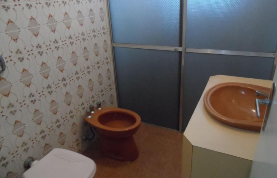 Cód. B003 Apto 2 dormitórios frente ao mar com linda vista