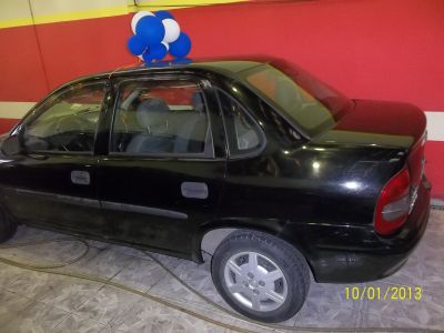 CORSA CLASSIC 1.0 COMPLETO PRETO 2010