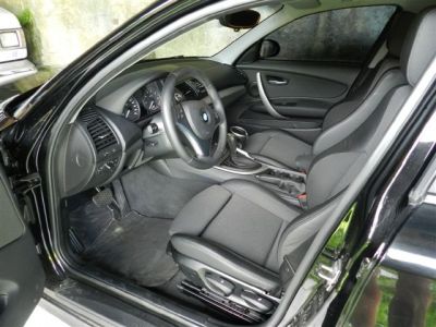 BMW 118i - PRETA - 2010