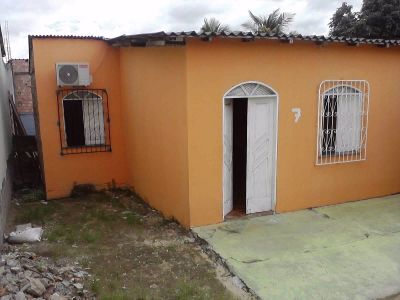 duas kzas  por  R$ 180.000,00