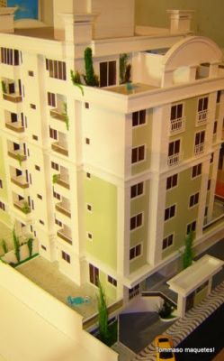 TOMMASO MAQUETES