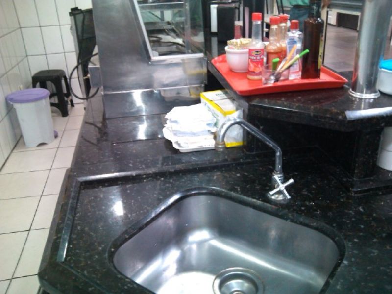 Lanchonete no centro de Florianópolis, medindo 50m²