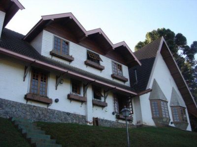 Linda casa em Campos do Jordão